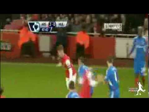 Arsenal Vs. Hull City 2-0 Mesut Ozil, Bendtner Gols Highlights All Goals (2013-14 Premier) 4-12-2013