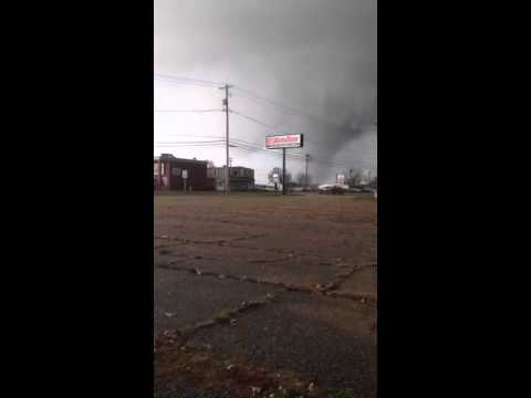 Washington, Illinois Tornado November 17, 2013 Actual Footage