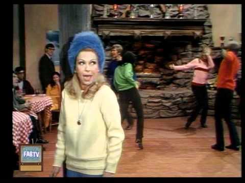 Joanie Sommers & the Ski Lodge Dancers - 1967