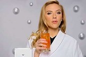 Scarlett Johansson stands by SodaStream (Thumbnail)