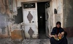 Assad troops deliberately destroy Syria homes