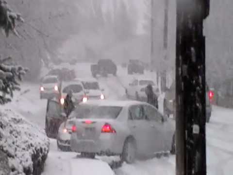 Cars Sliding & Crashing in Bountiful, UT, 400 north bountiful ut 1/21/2012