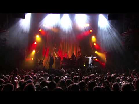 SUEDE - SO YOUNG - (LIVE IN PARIS 2013)