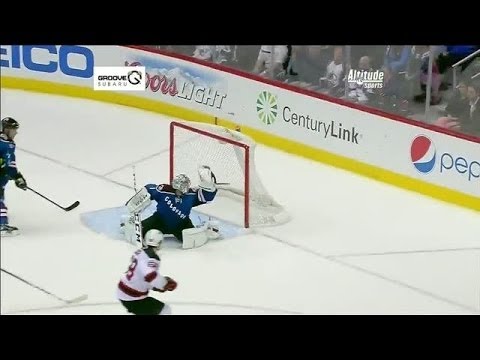 Semyon Varlamov robs Jagr with glove in OT