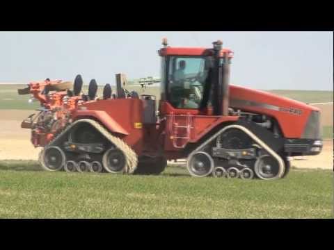 case ih quadtrac stx 440 au labour 2012 dans la marne ( ploughing with a stx 440 and ggb 13 fers )