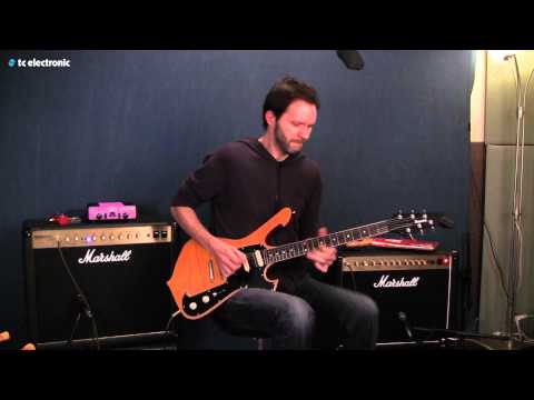 Paul Gilbert (Mr. Big) demoing the Ditto Looper