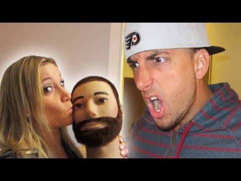 GIRLFRIEND CAUGHT CHEATING PRANK - PRANKVSPRANK