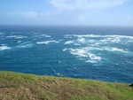 The Tasman Sea (left) meets the Pacific Ocean (right).