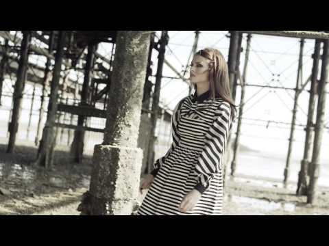 Sophie Ellis-Bextor - Young Blood (Official video)