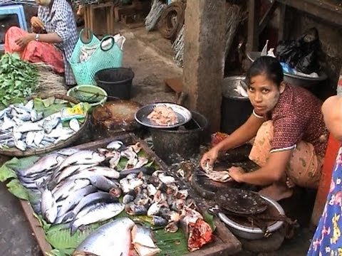 Burma / Myanmar - Yangon Theingyi Market