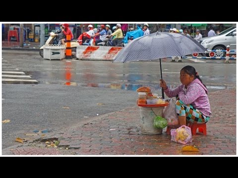 Walking in Hồ Chí Minh City ( Saigon)