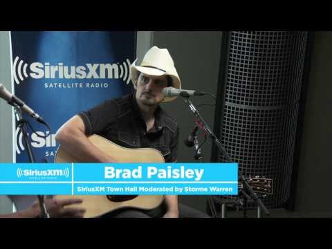 Brad Paisley Gives Guitar Lessons on SiriusXM