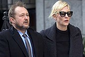 A-listers arrive for Hoffman funeral (Thumbnail)