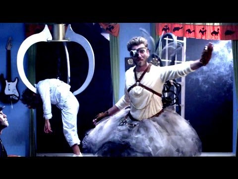 Steampunk Tooth Fairy - Music Video Spot the Differences - Rhett & Link