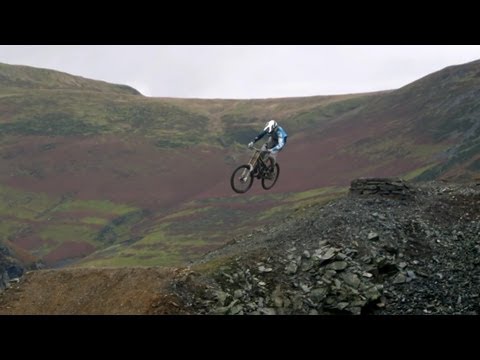 MTB Downhill Quarry Bombing - Four by Three