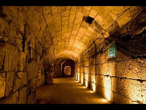 In the Footsteps of Jesus - The Western Wall Tunnels in Jerusalem