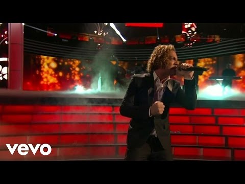 Y Si Fuera Ella (Live From Premios Lo Nuestro / 2013)