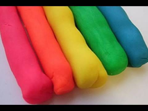 HOW TO MAKE PLAY DOUGH