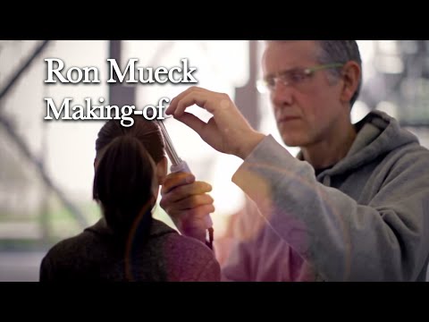 Ron Mueck | Making-of de l'exposition. Fondation Cartier pour l'art contemporain, 2013.