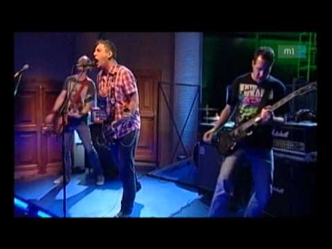 Rotten Tomatoes - Loveme-tender (live @ Sztársáv - m1)