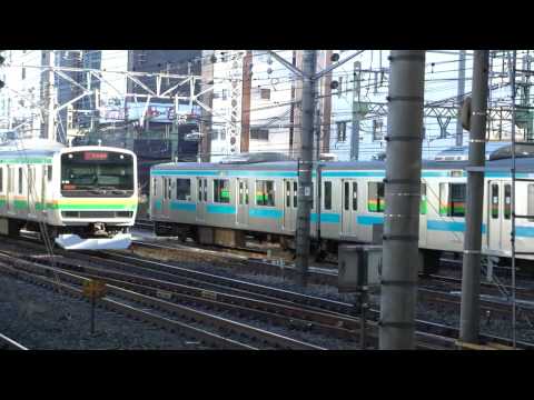 185系　横浜駅通過　A train via Yokohama Station