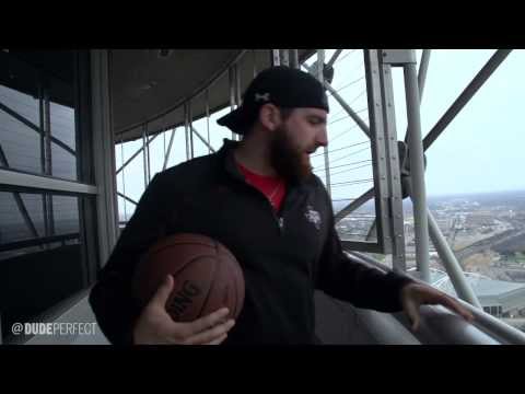 500 Foot Moving Goal Shot from Reunion Tower