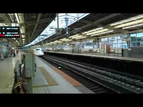 Crazy Fast and Safe Japanese Shinkansen train