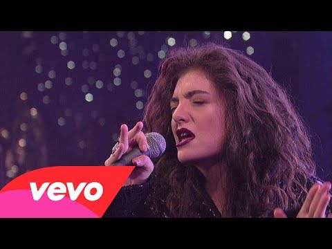 Lorde - White Teeth Teens (Live On Letterman)