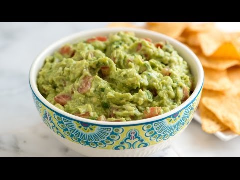 How to Make Fresh Guacamole - Our Favorite Guacamole Recipe