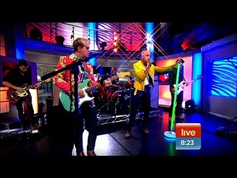 Sunrise - Neon Trees perform 'Everybody Talks'