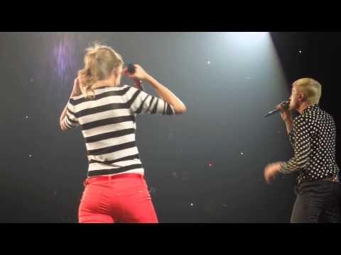 TAYLOR SWIFT AND NEON TREES! NEW JERSEY RED TOUR!