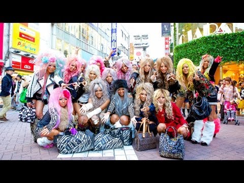 Gyaru Interview - Japanese Kuro Gyaru Unit Black Diamond in Shibuya