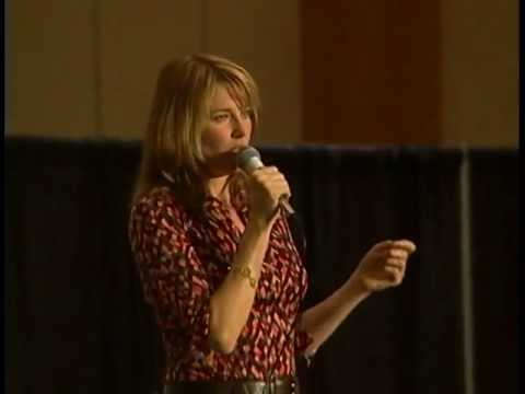 Lucy Lawless - Back to Back - Xena Convention 2006 (3/5)