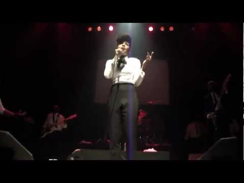 2010 12 09 JANELLE MONAE