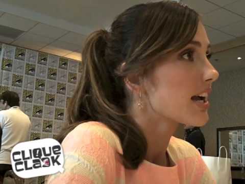 Minka Kelly @ 2013 SDCC