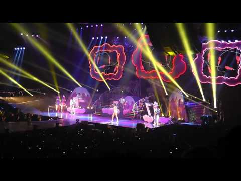 Katy Perry - Hot n Cold - Last Friday Night - I Wanna Dance... @ Liverpool Echo Arena - 18 Oct 2011