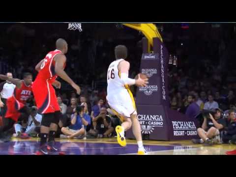 Pau Gasol takes it strong for the dunk Lakers-Hawks 11-3-13