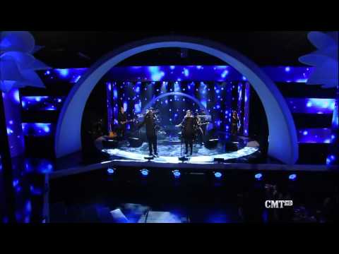 Adele and Darius Rucker - Need You Now (CMT Artists Of The Year 2010)