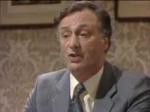 A public inquiry - Yes Minister - BBC comedy