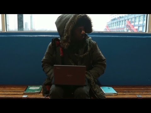 Computer programmer teaches homeless to code