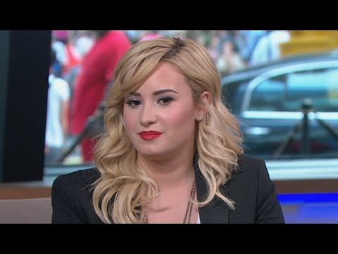 Demi Lovato Interview 2013: Singer on Father's Death, New Scholarship Initiative