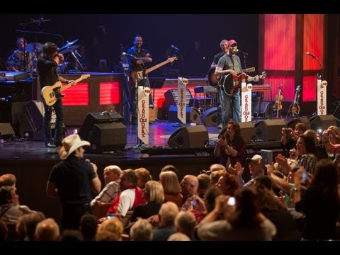 Darius Rucker Invited to Become a Member of the Grand Ole Opry