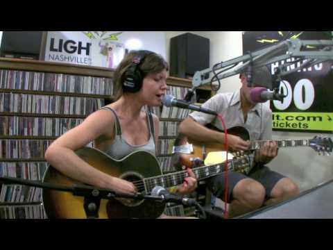 Erin McCarley - Vertigo - Live at Lightning 100