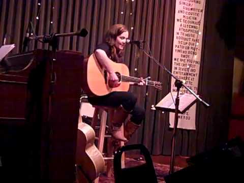 Lori McKenna -  How Romantic is That - live @Eddie's Attic S