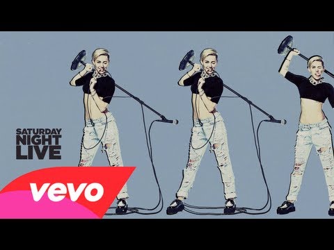 Miley Cyrus - Wrecking Ball (Live On SNL)