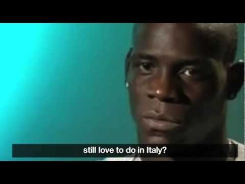 Balotelli v Mancini: Mario fights back at Man City manager