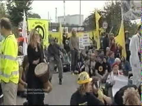 Hinkley Point protest: 400 protesters blockade nuclear power station - 3 Sept 2011