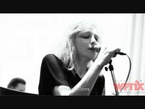 HOLE - Courtney Love - Someone Else's Bed - live - WFNX Radio - Acoustic