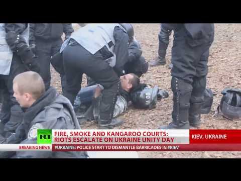 Frontline Fire: Violence intensifies as cops dismantle barricades in Kiev