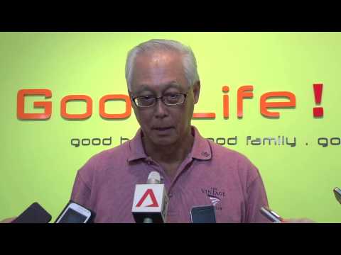 Emeritus Senior Minister Mr Goh Chok Tong visits SMF beneficiaries, 29 July 2013